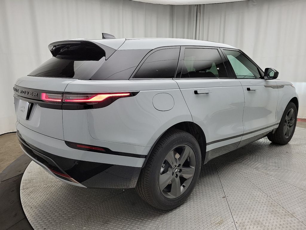 New 2025 Land Rover Range Rover Velar Dynamic SE 4 Door in Eatontown 