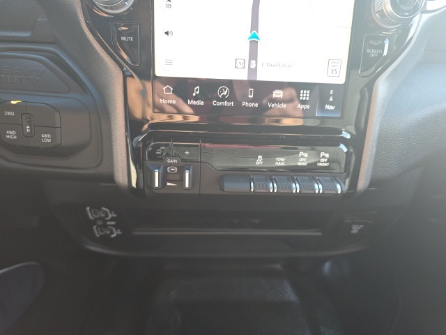 2026 Ram 2500 Tradesman photo 25