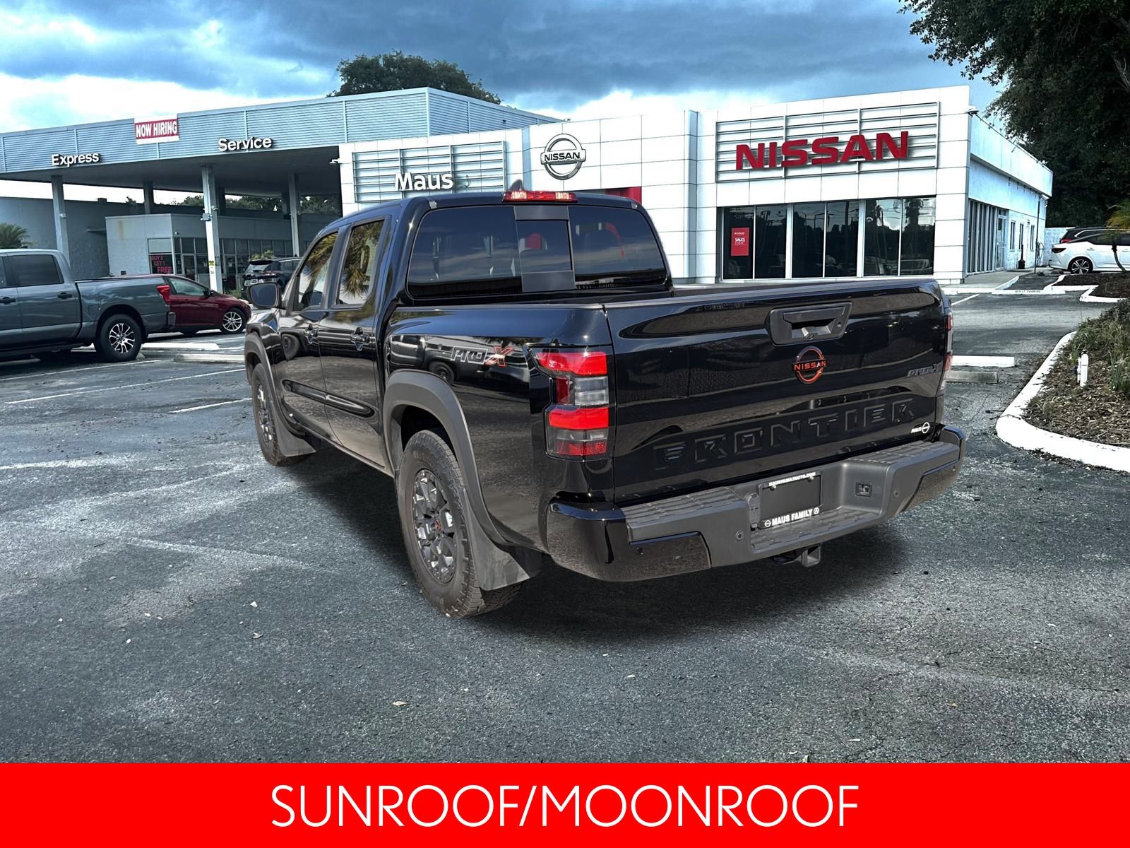 2024 Nissan Frontier PRO-X photo 3