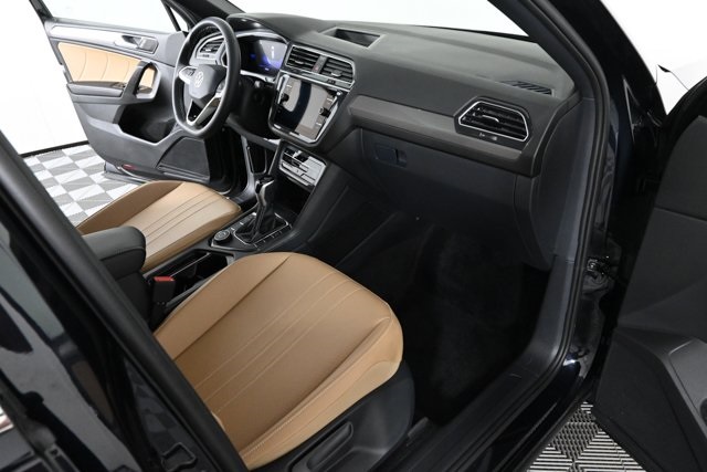 2024 Volkswagen Tiguan SE Wolfsburg Edition photo 13