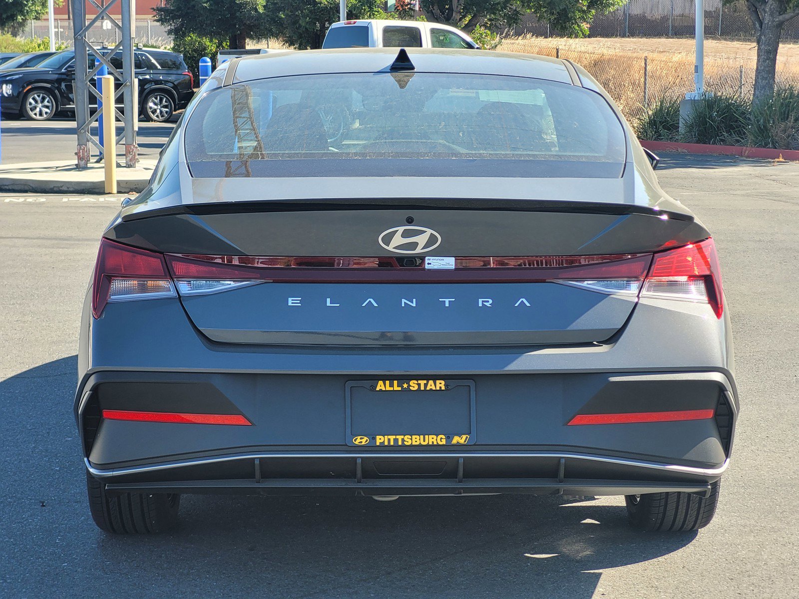 2025 Hyundai Elantra SEL Sport photo 4