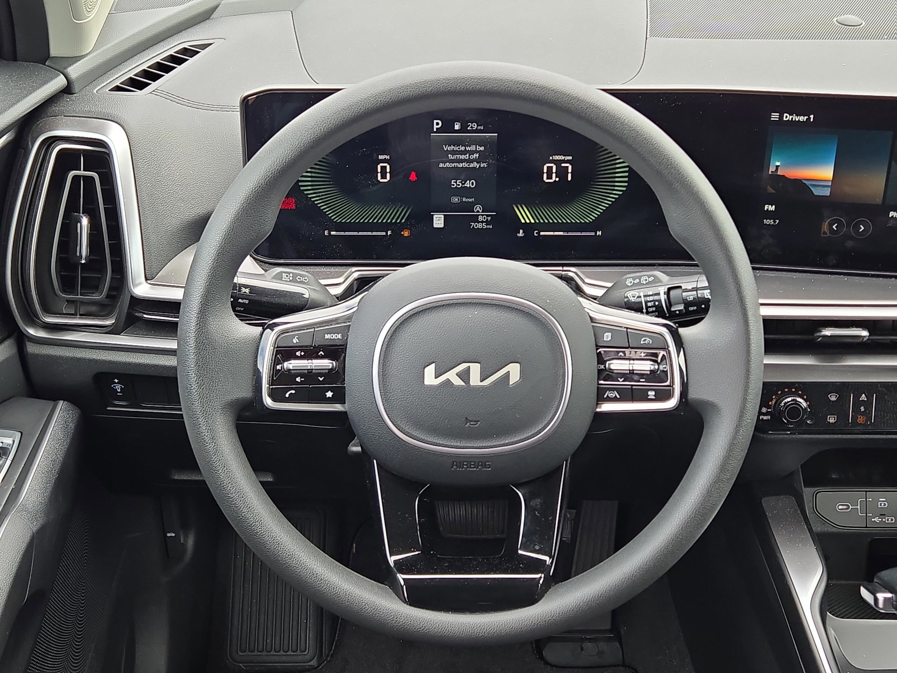 2025 Kia Sorento LX photo 12