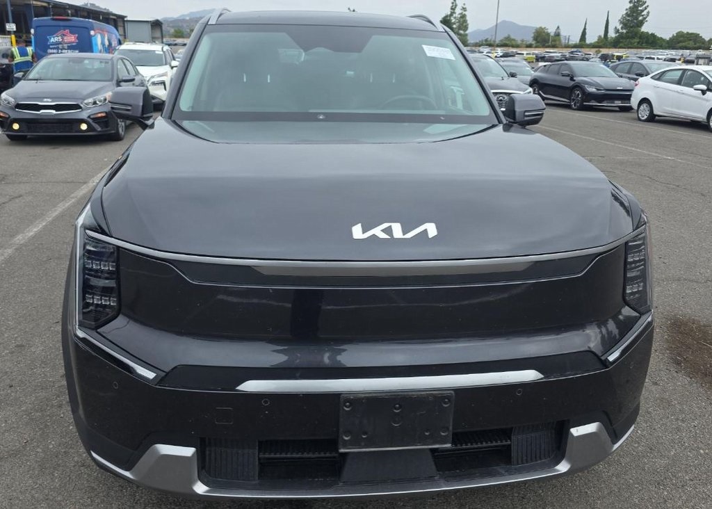 Used 2024 Kia Ev9 Wind with VIN KNDAFFS55R6039921 for sale in Buena Park, CA