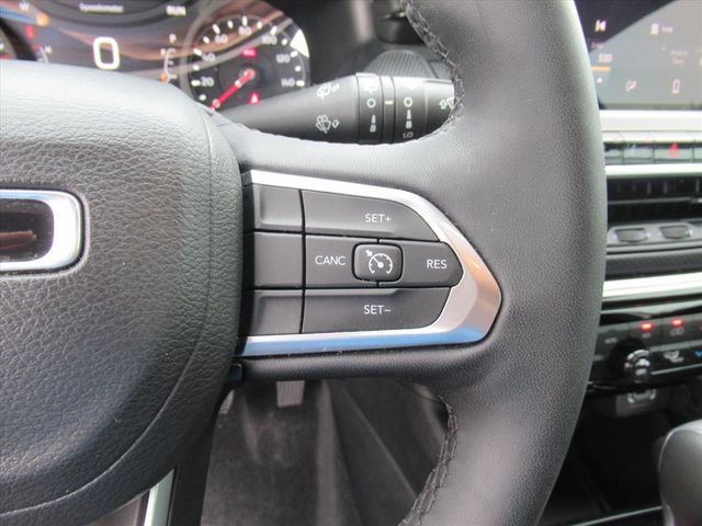 2024 Jeep Compass Latitude photo 18