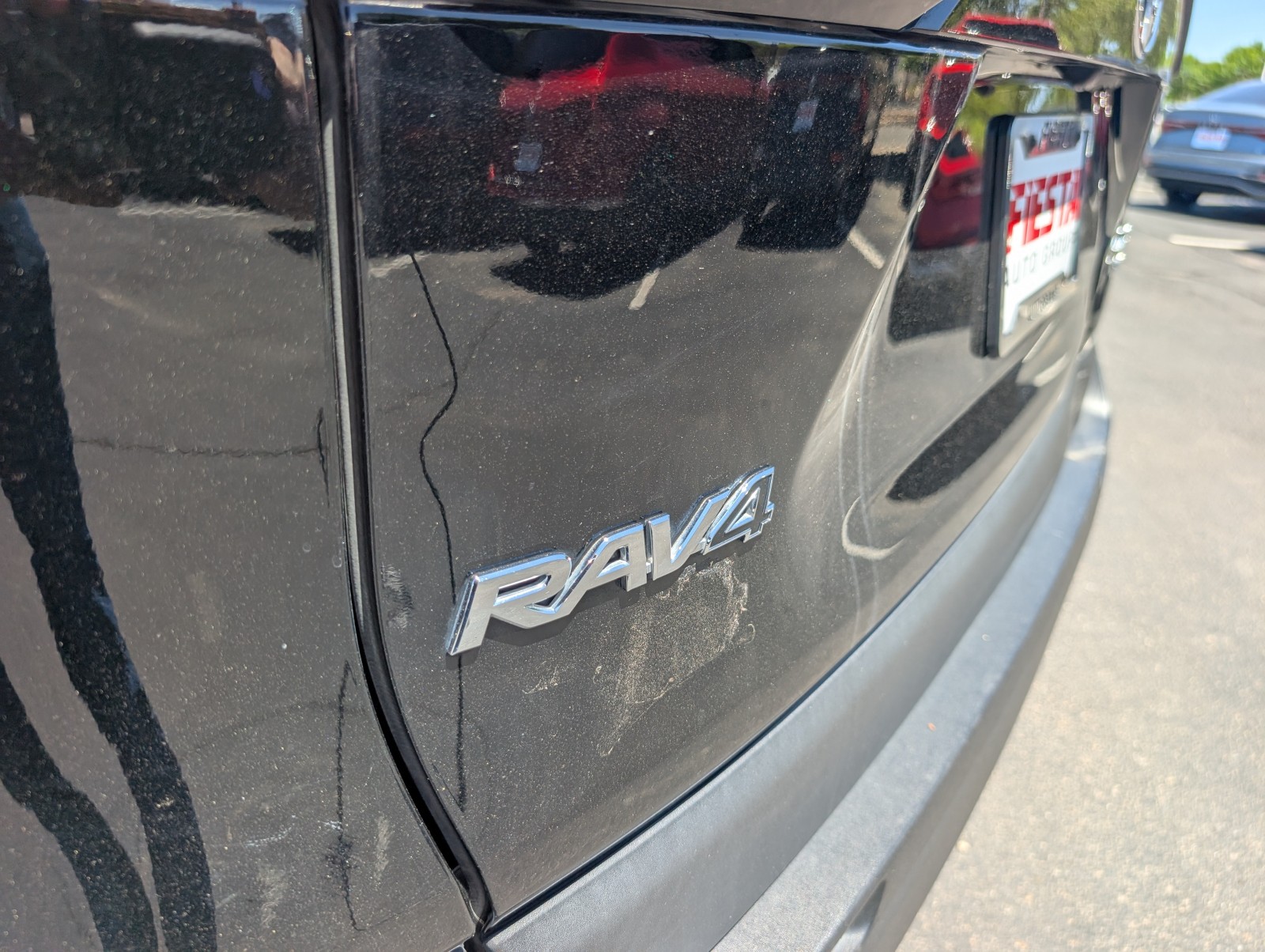 Used 2022 Midnight Black Metallic Toyota Hybrid XLE Premium image 36