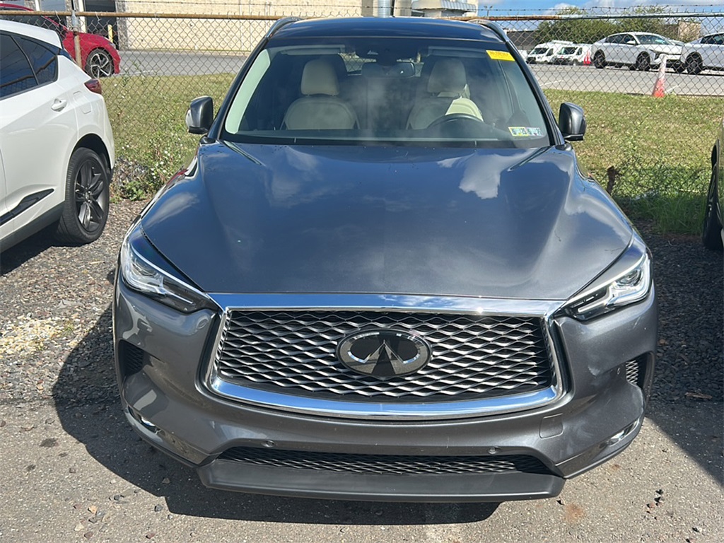 2022 Infiniti QX50 Essential photo 2