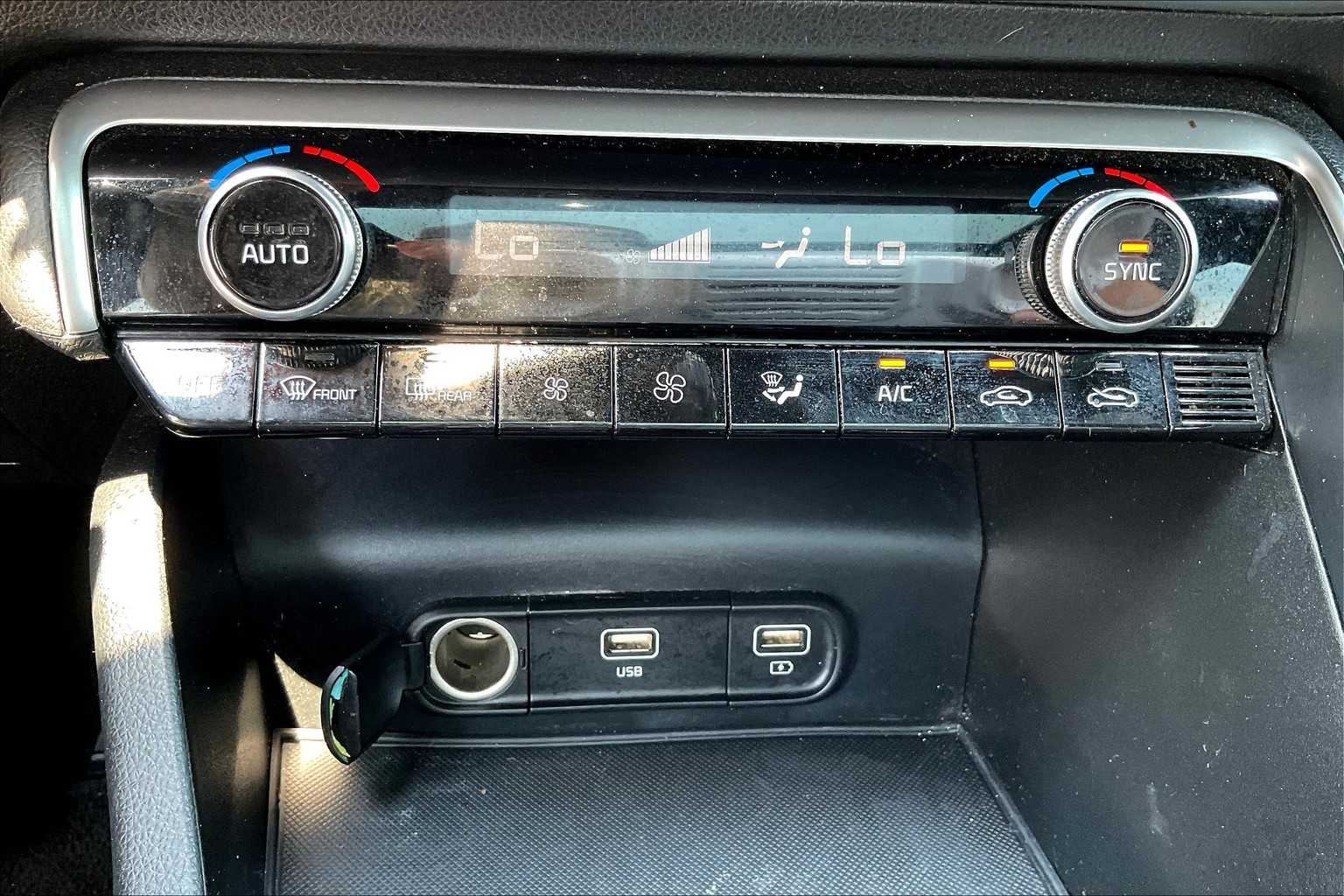 2021 Kia K5 GT-Line photo 29
