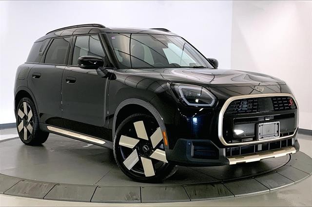 2025 MINI Countryman S's photo
