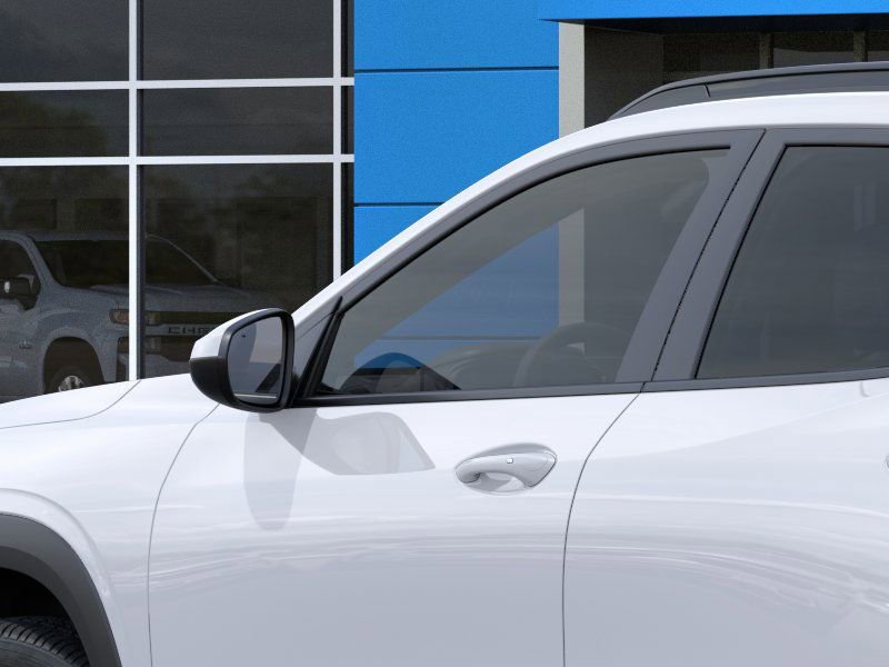 2025 Chevrolet Trax LT photo 12