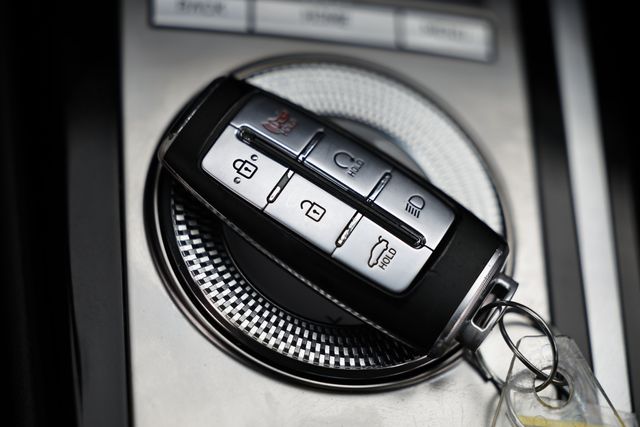 2022 Genesis G80 2.5T AWD photo 12