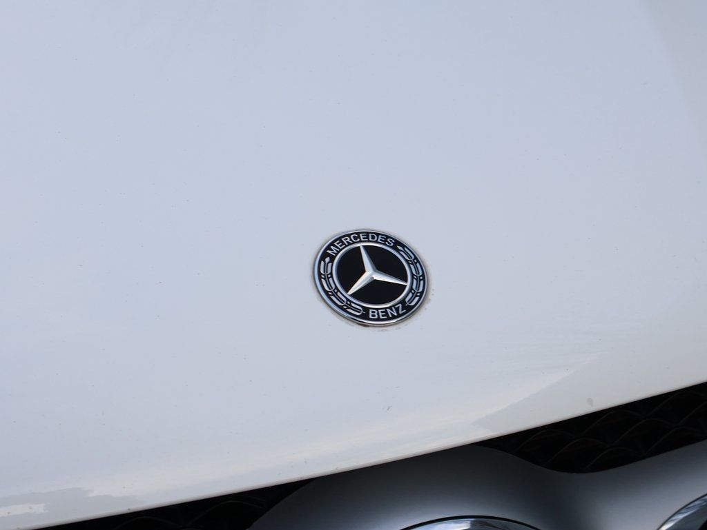 Used 2019 Mercedes-Benz GLC GLC300 with VIN WDC0G4KB5KF662703 for sale in Kansas City