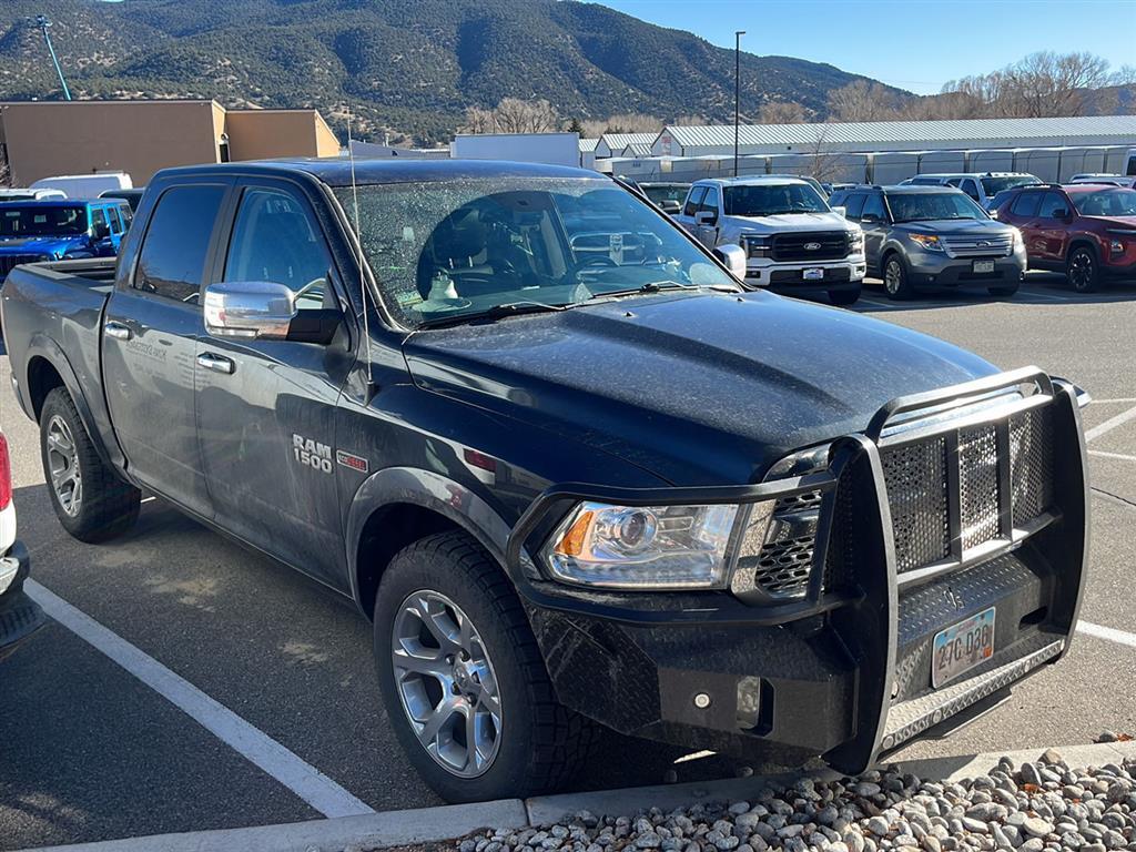 2018 Ram 1500 Laramie photo 2