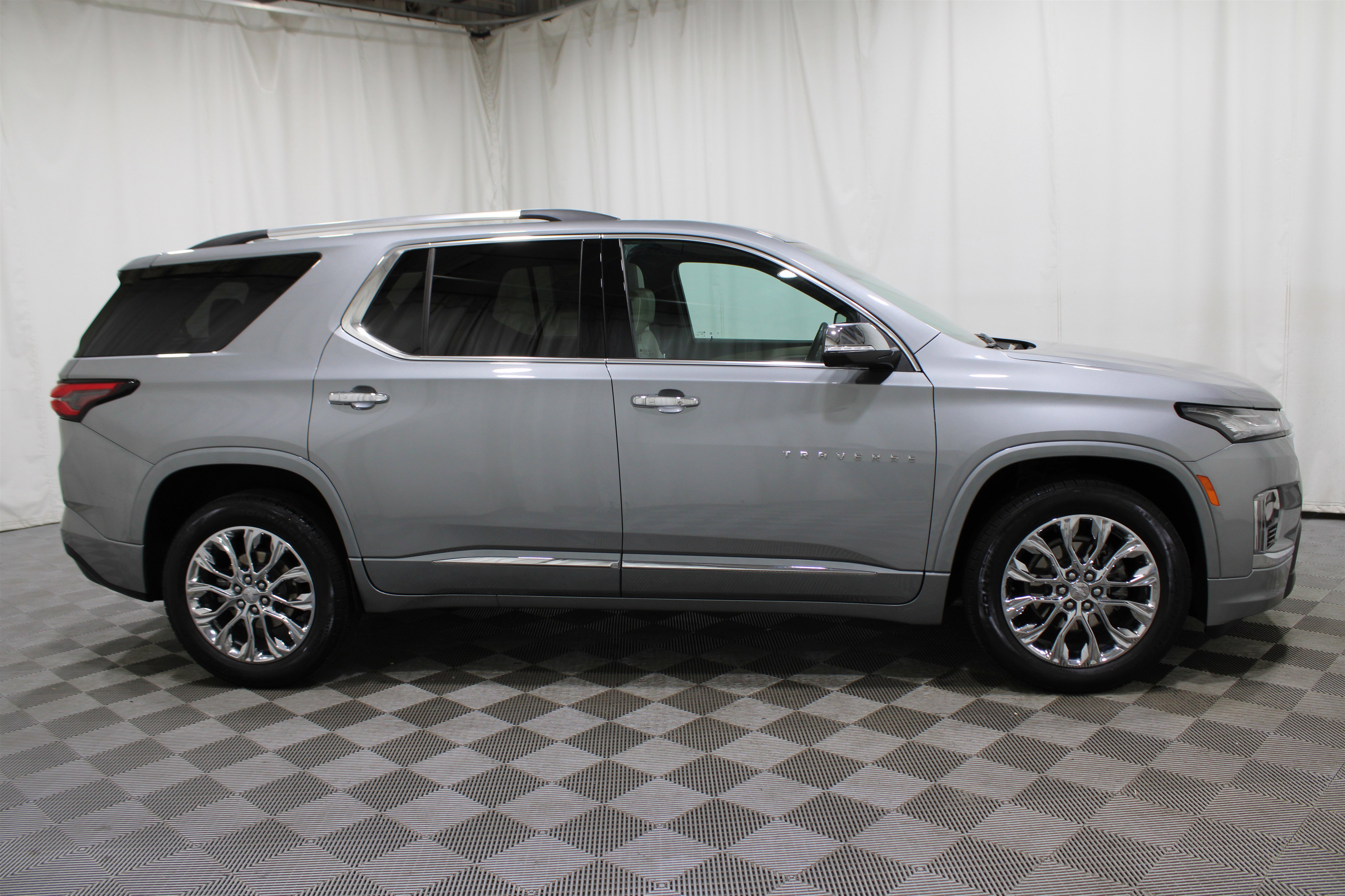 2023 Chevrolet Traverse Premier photo 26