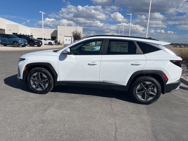 2026 Hyundai Tucson SEL Convenience photo 2