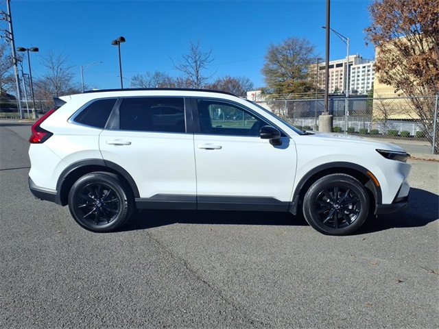 2023 Honda CR-V Hybrid Sport photo 2