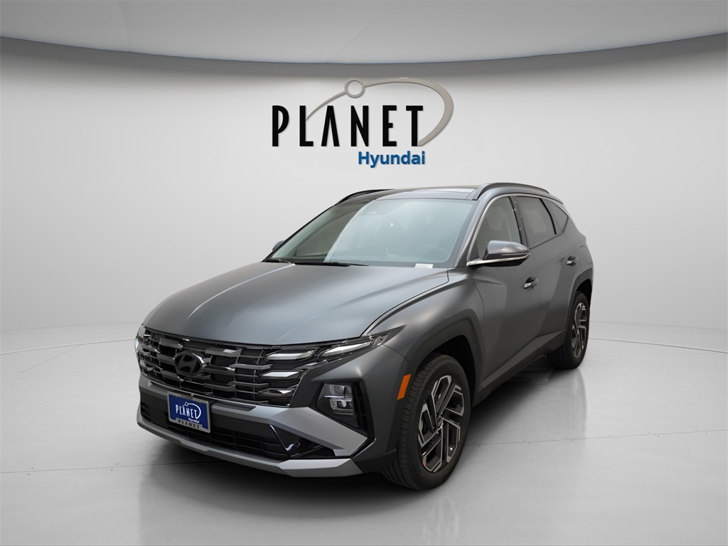 2025 Hyundai Tucson Limited photo 2