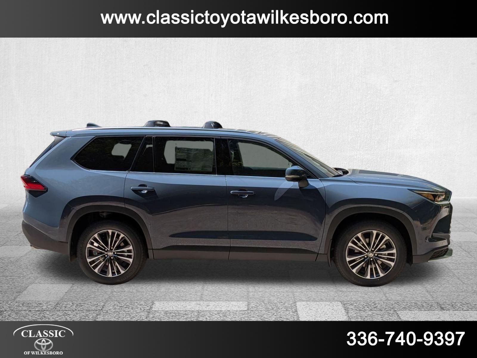 2026 Toyota Grand Highlander Hybrid MAX Platinum AWD photo 2