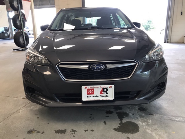 2019 Subaru Impreza 2.0i photo 9