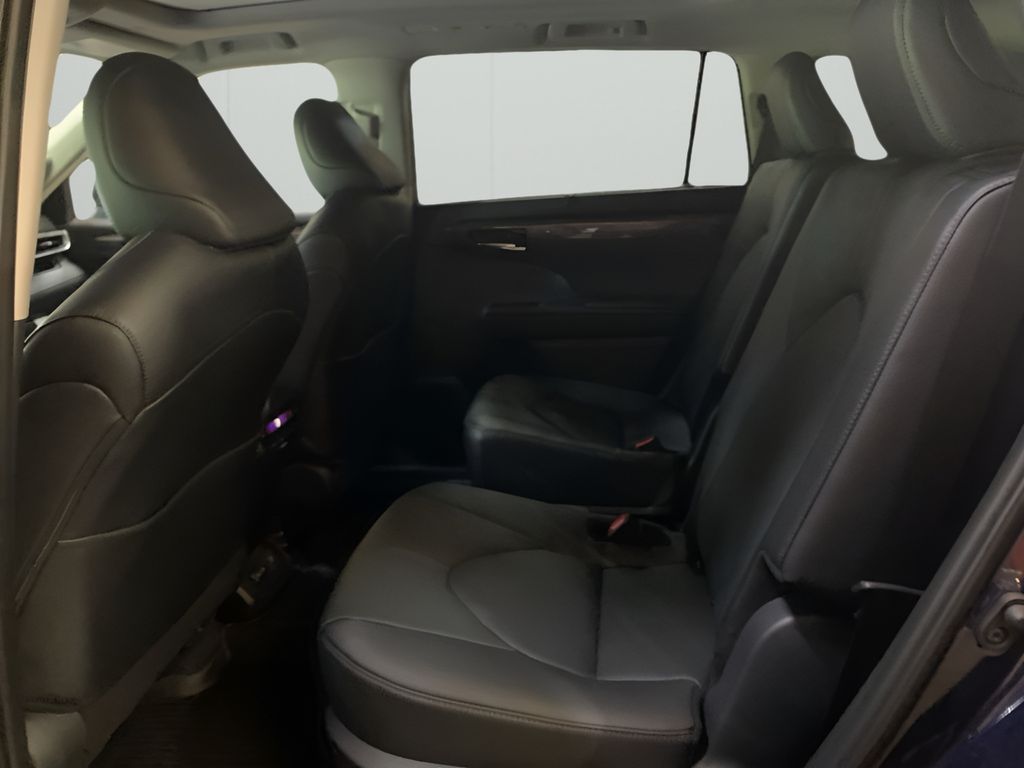 2025 Toyota Highlander XLE XSE Platinum Limited photo 12