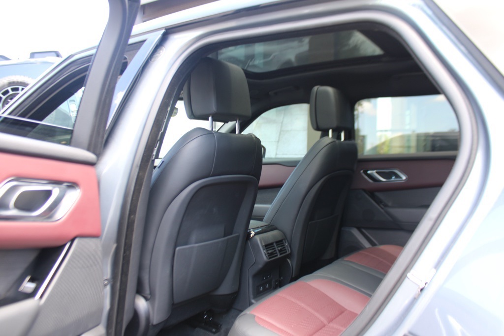 2024 Land Rover Range Rover Velar P400 Dynamic HSE photo 17