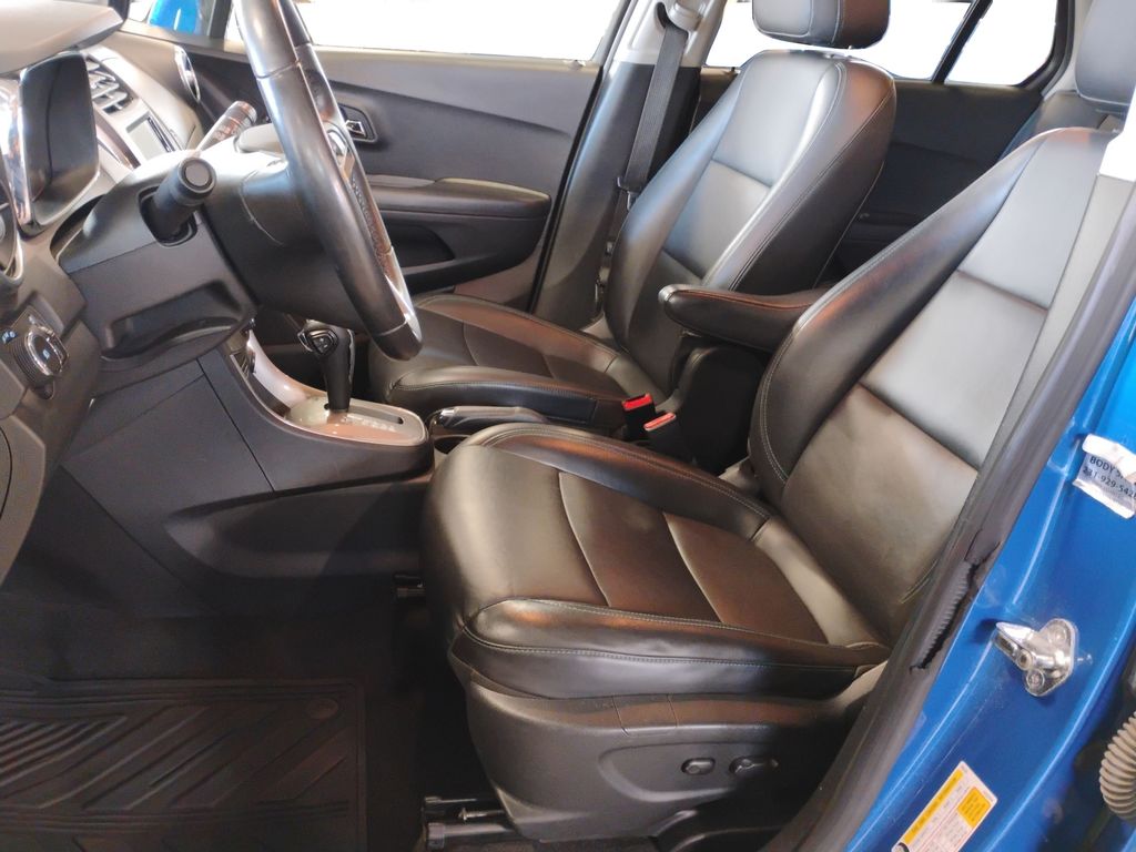 2016 Chevrolet Trax LTZ photo 21