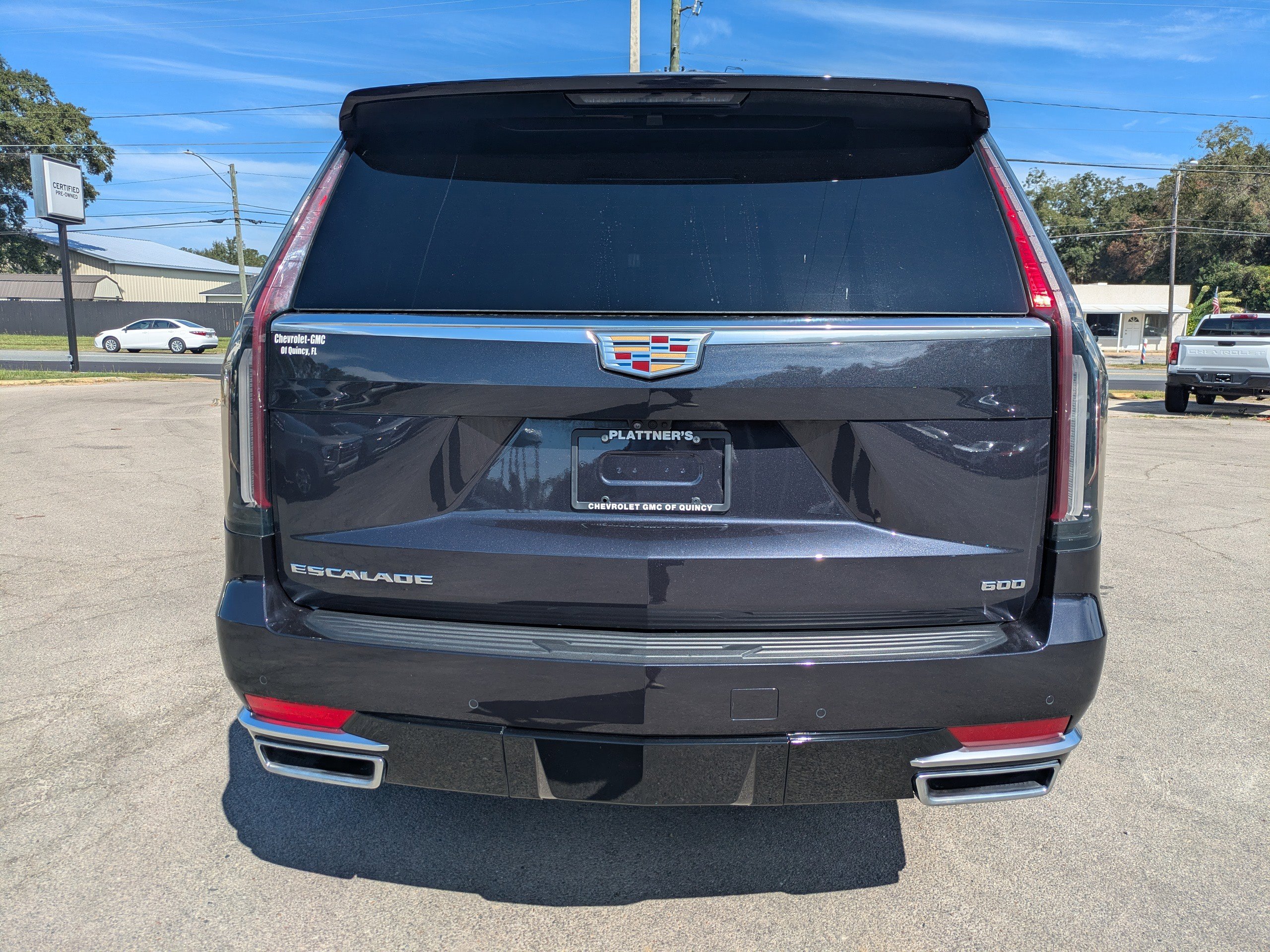 2024 Cadillac Escalade Premium Luxury photo 4