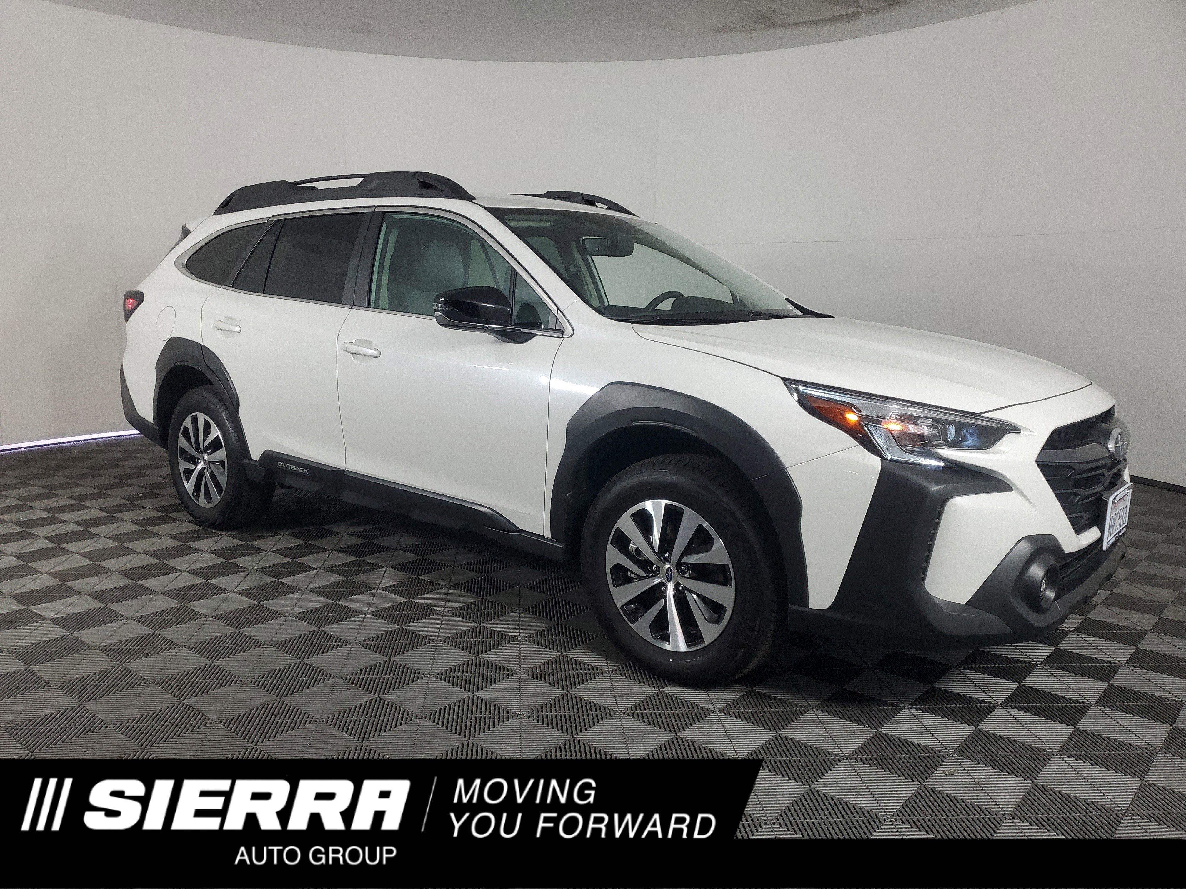 2025 Subaru Outback Premium's photo