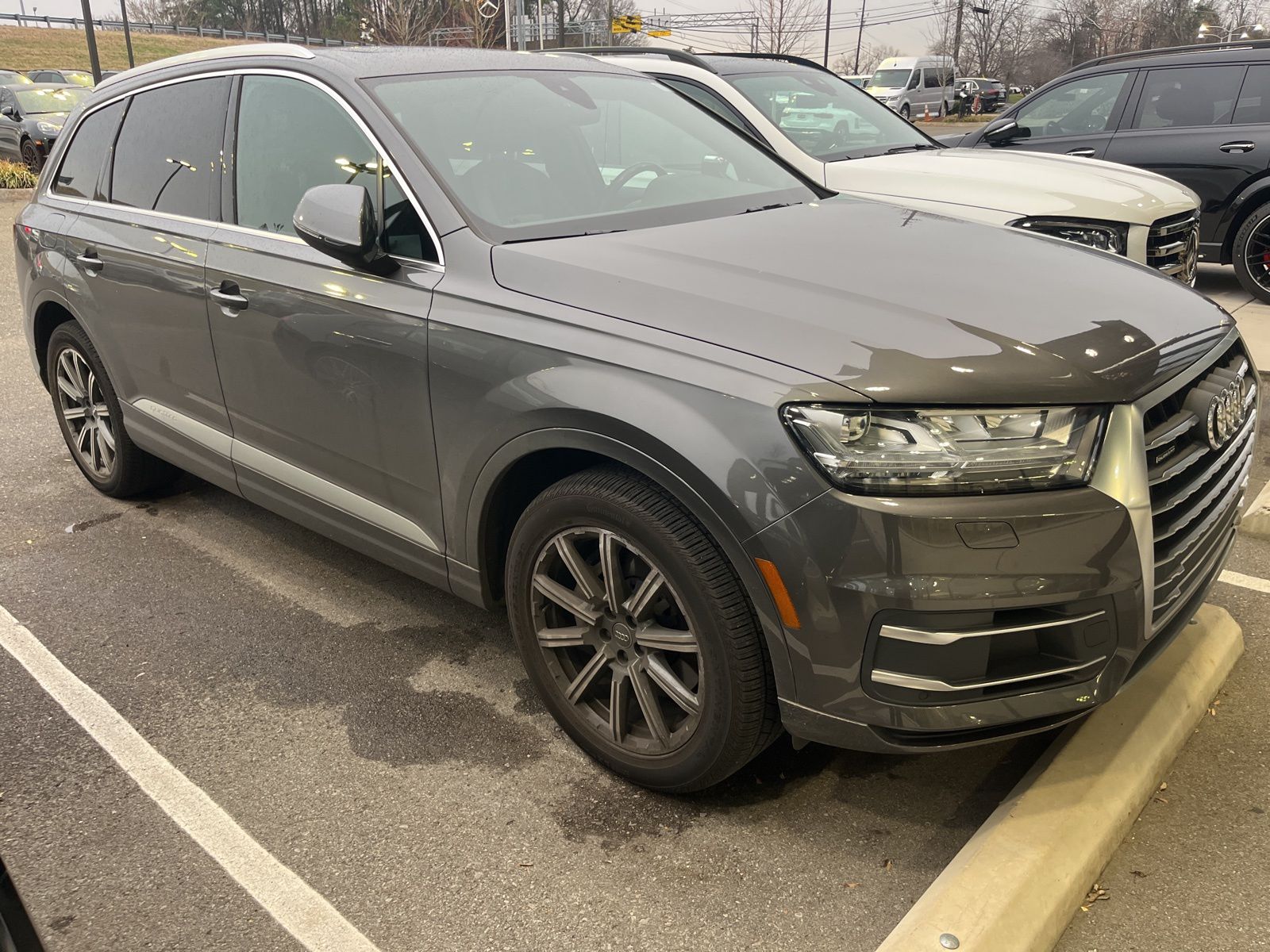 2018 Audi Q7 Premium Plus's photo