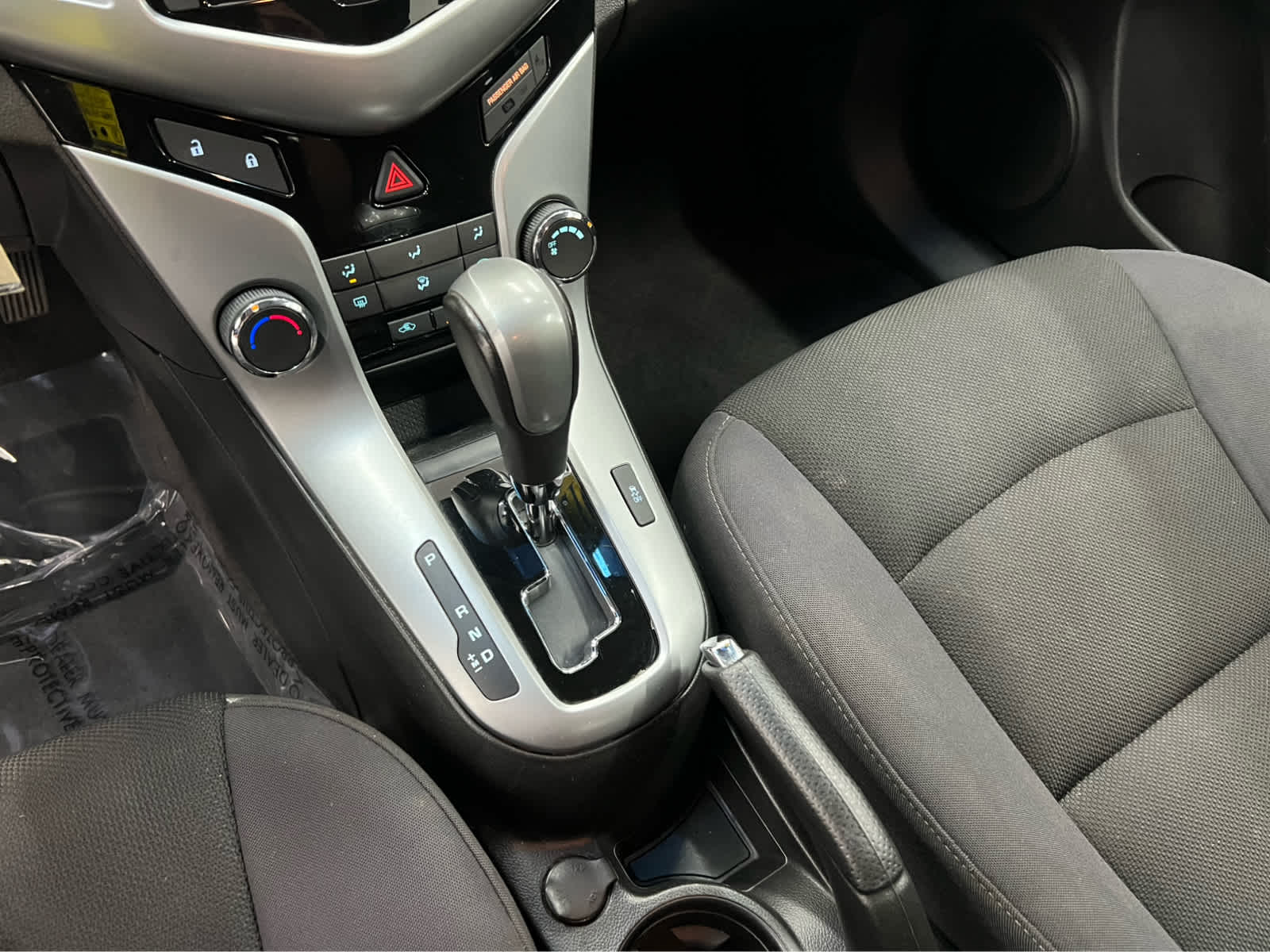 2012 Chevrolet Cruze photo 19
