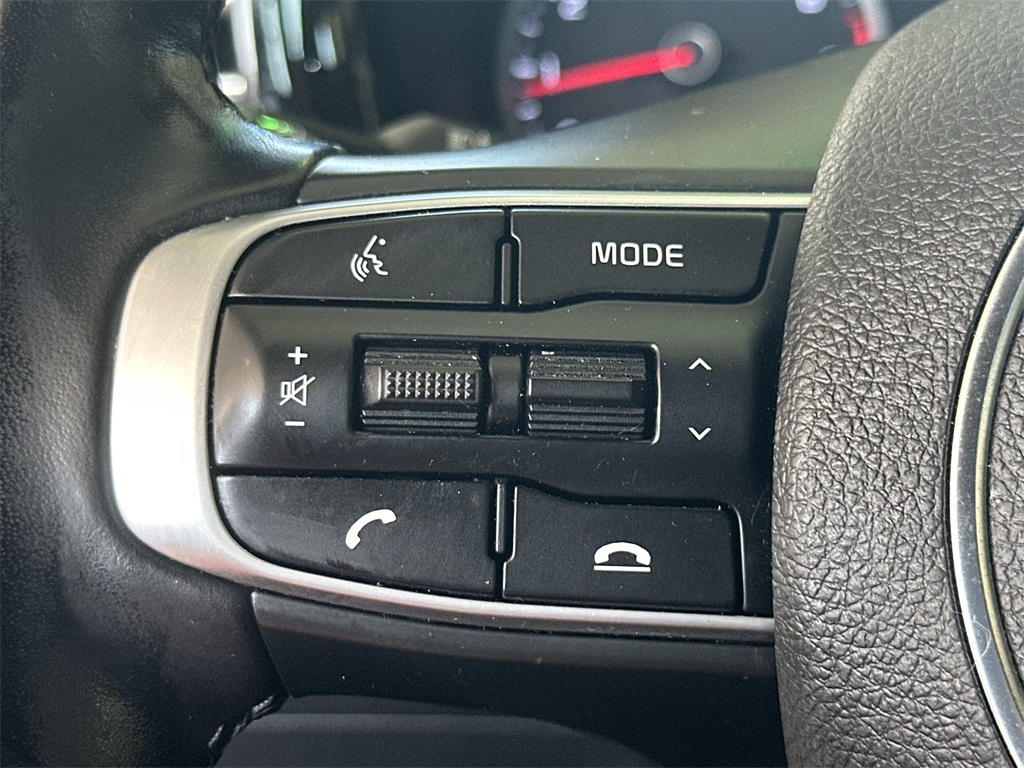 2021 Kia K5 GT-Line photo 19