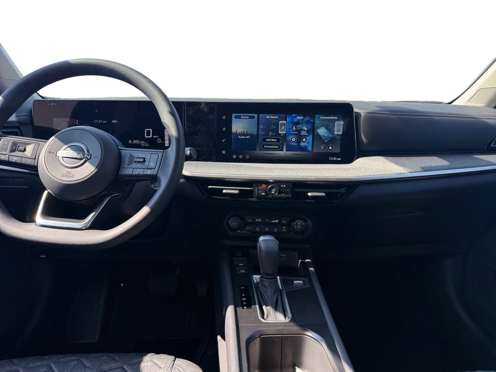 2026 Nissan Kicks SV photo 10