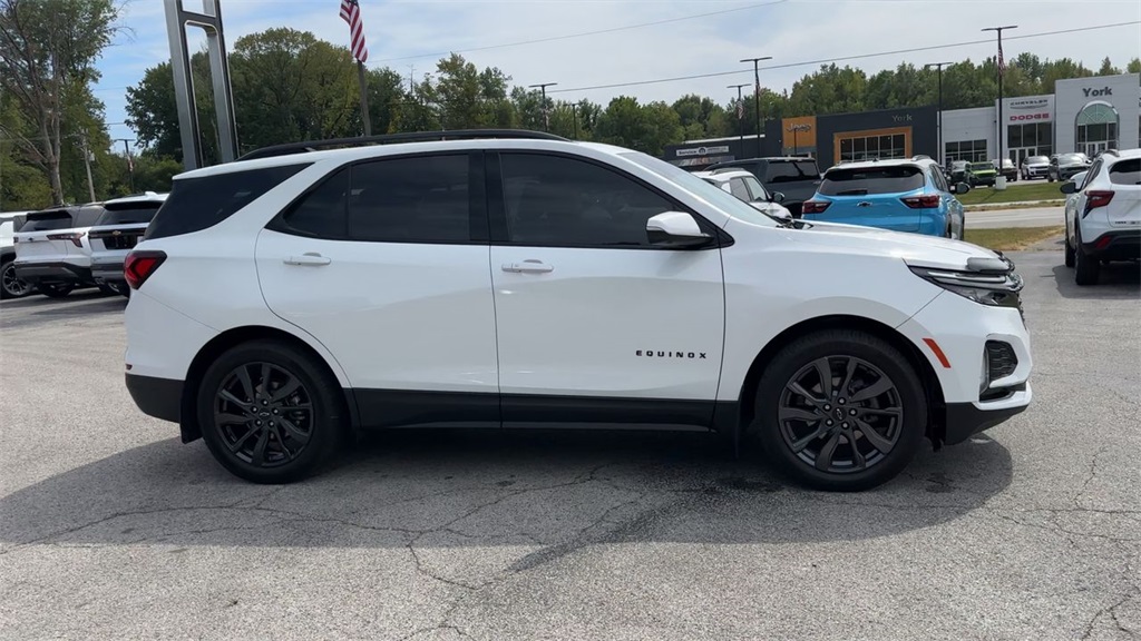 2022 Chevrolet Equinox RS photo 2