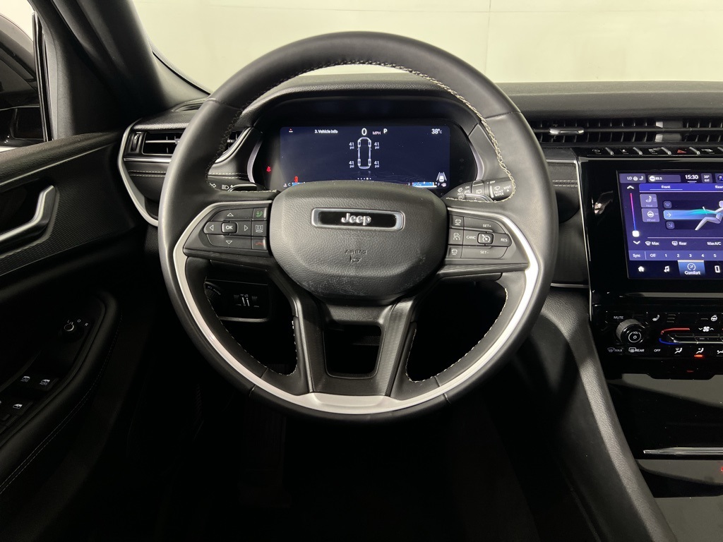 2024 Jeep Grand Cherokee Altitude photo 9
