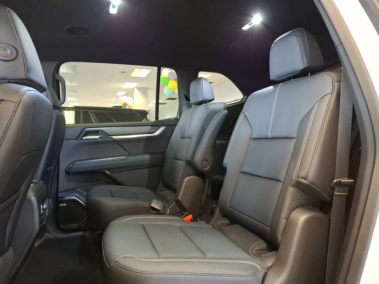 2025 Gmc Acadia Elevation photo 5