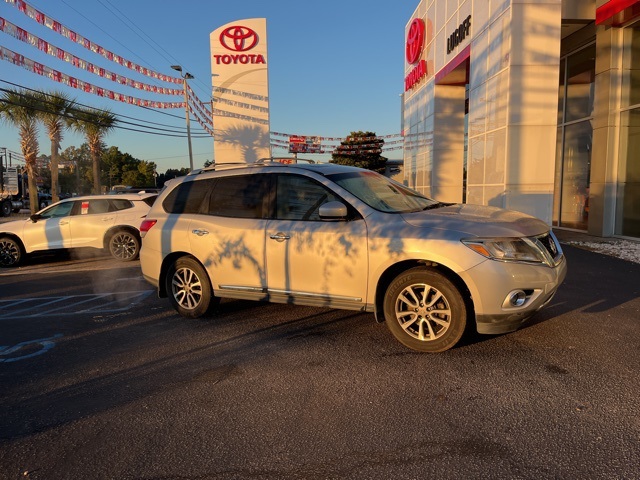 Used 2013 Nissan Pathfinder SL with VIN 5N1AR2MM4DC601432 for sale in Lugoff, SC