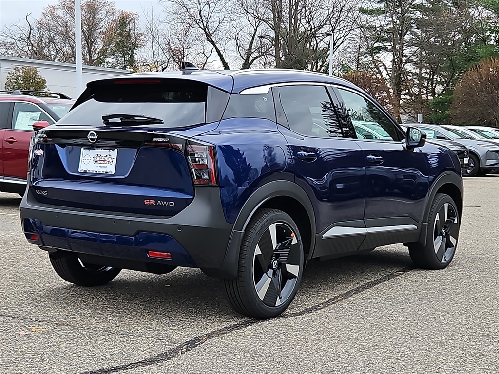 2026 Nissan Kicks SR photo 2