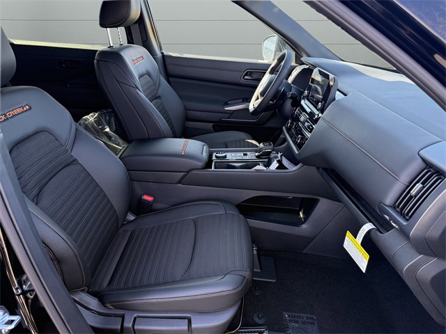 2025 Nissan Pathfinder Rock Creek photo 18