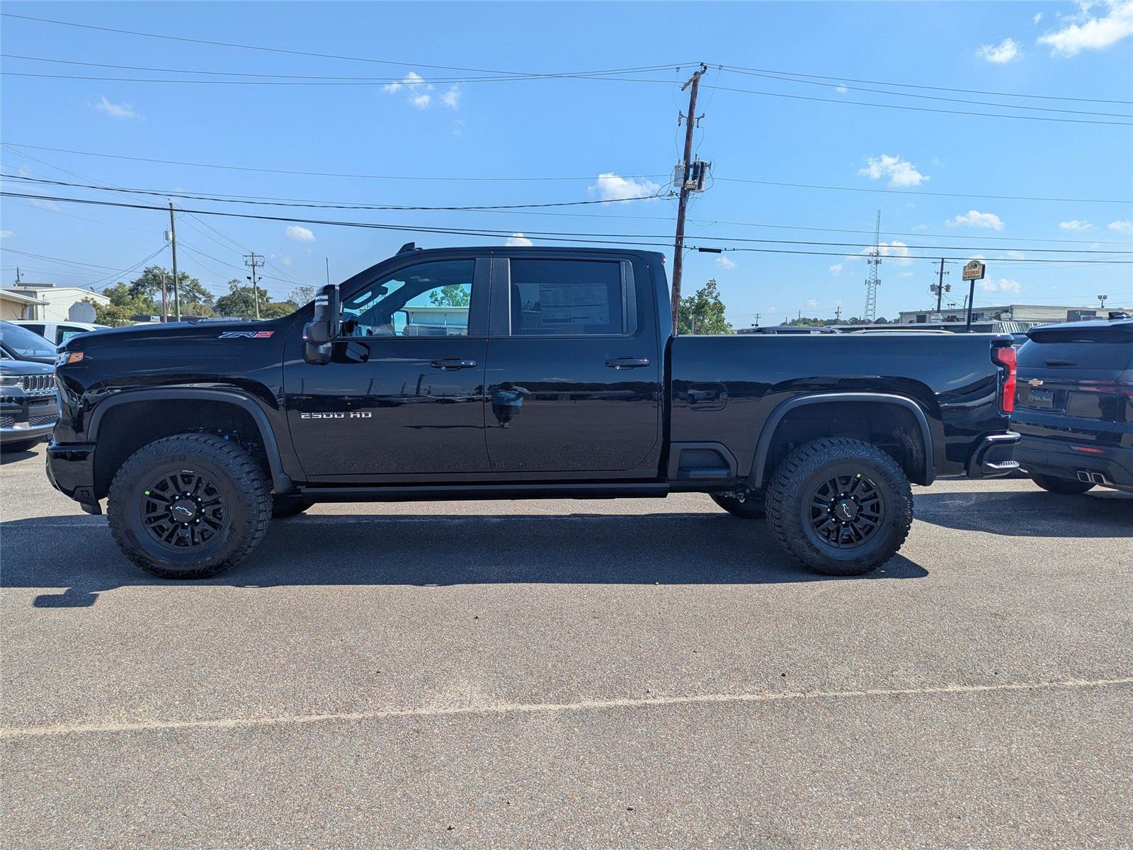 2026 Chevrolet Silverado 2500HD ZR2 photo 6