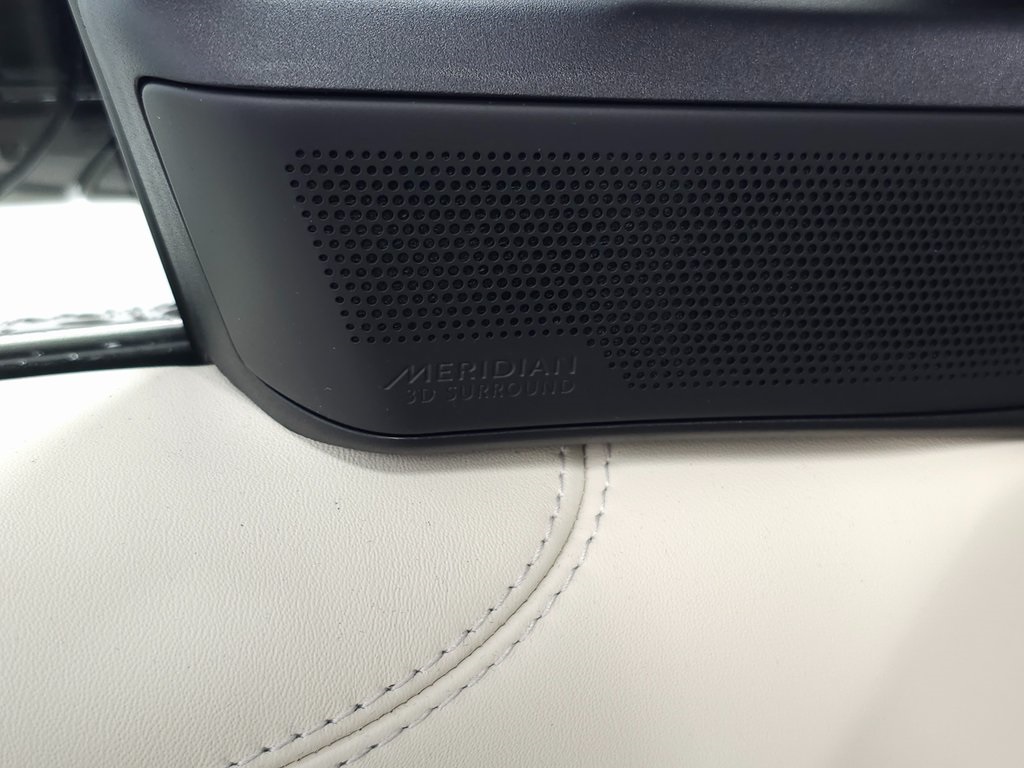 2025 LAND ROVER RANGE ROVER - Image 12