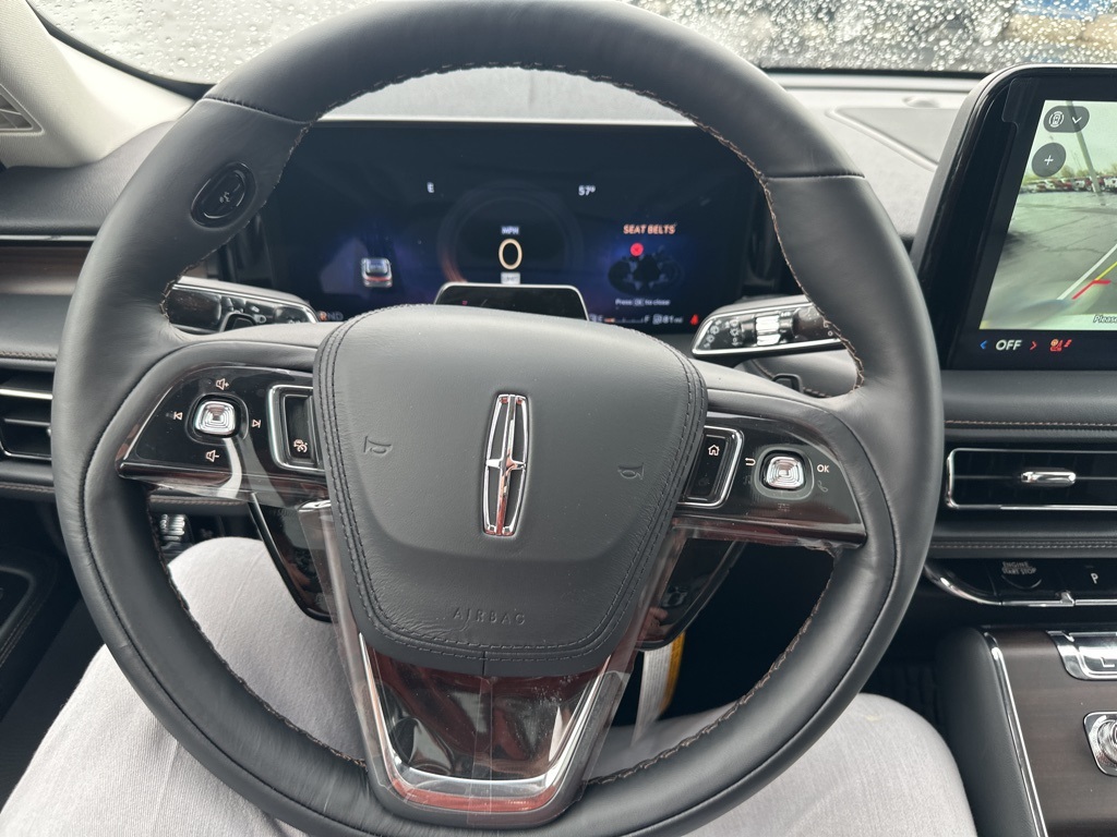 2025 Lincoln Aviator Reserve photo 40