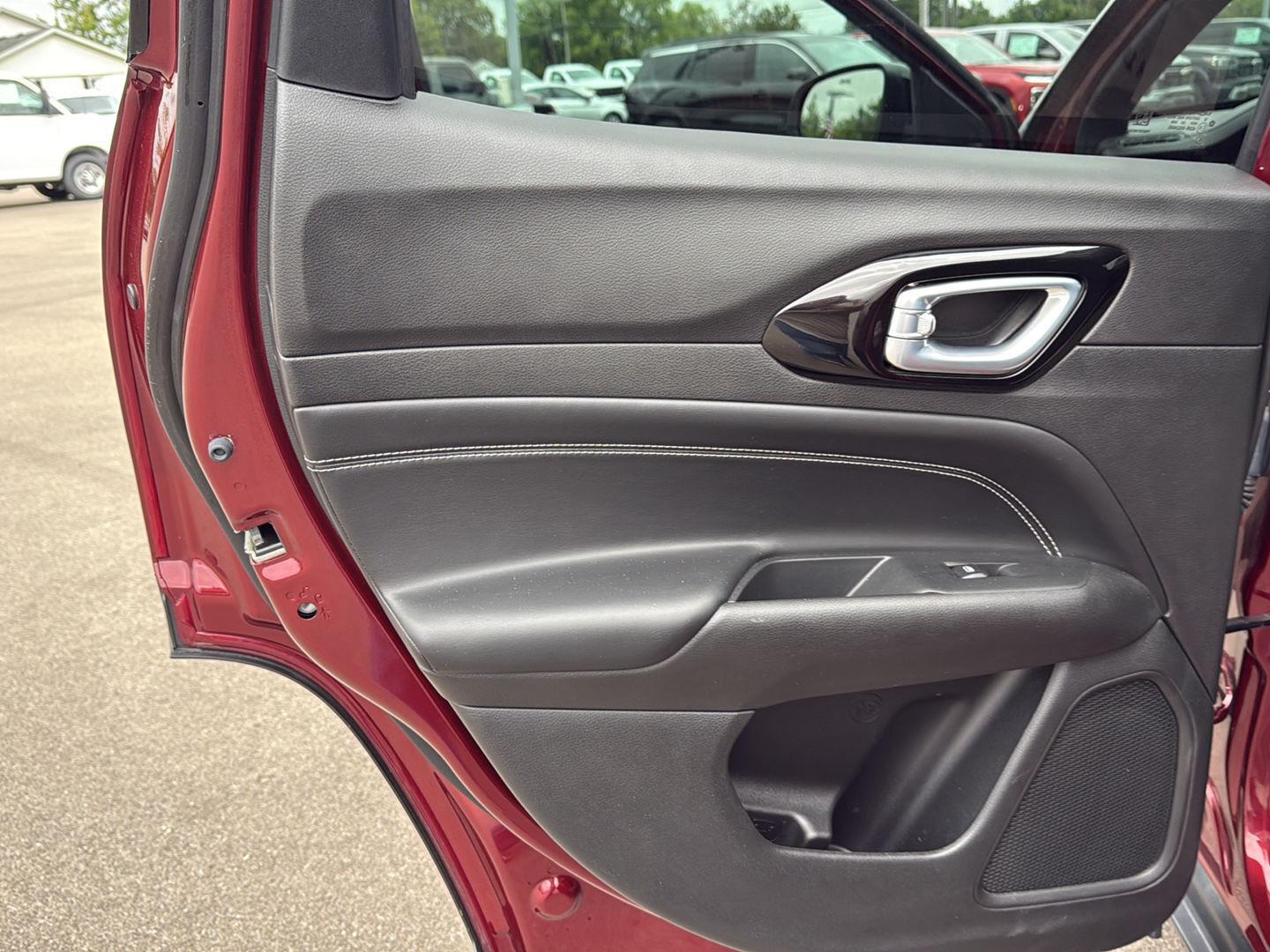2022 Jeep Compass Altitude photo 18