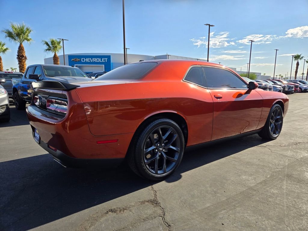2022 Dodge Challenger SXT photo 6