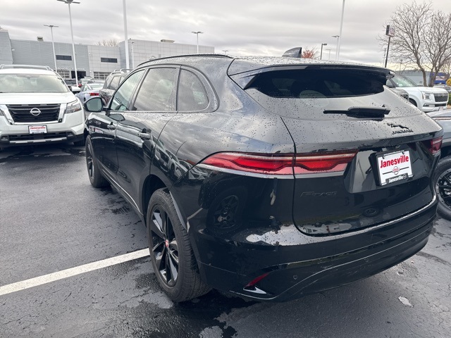 2024 Jaguar F-PACE P250 R-Dynamic S photo 2