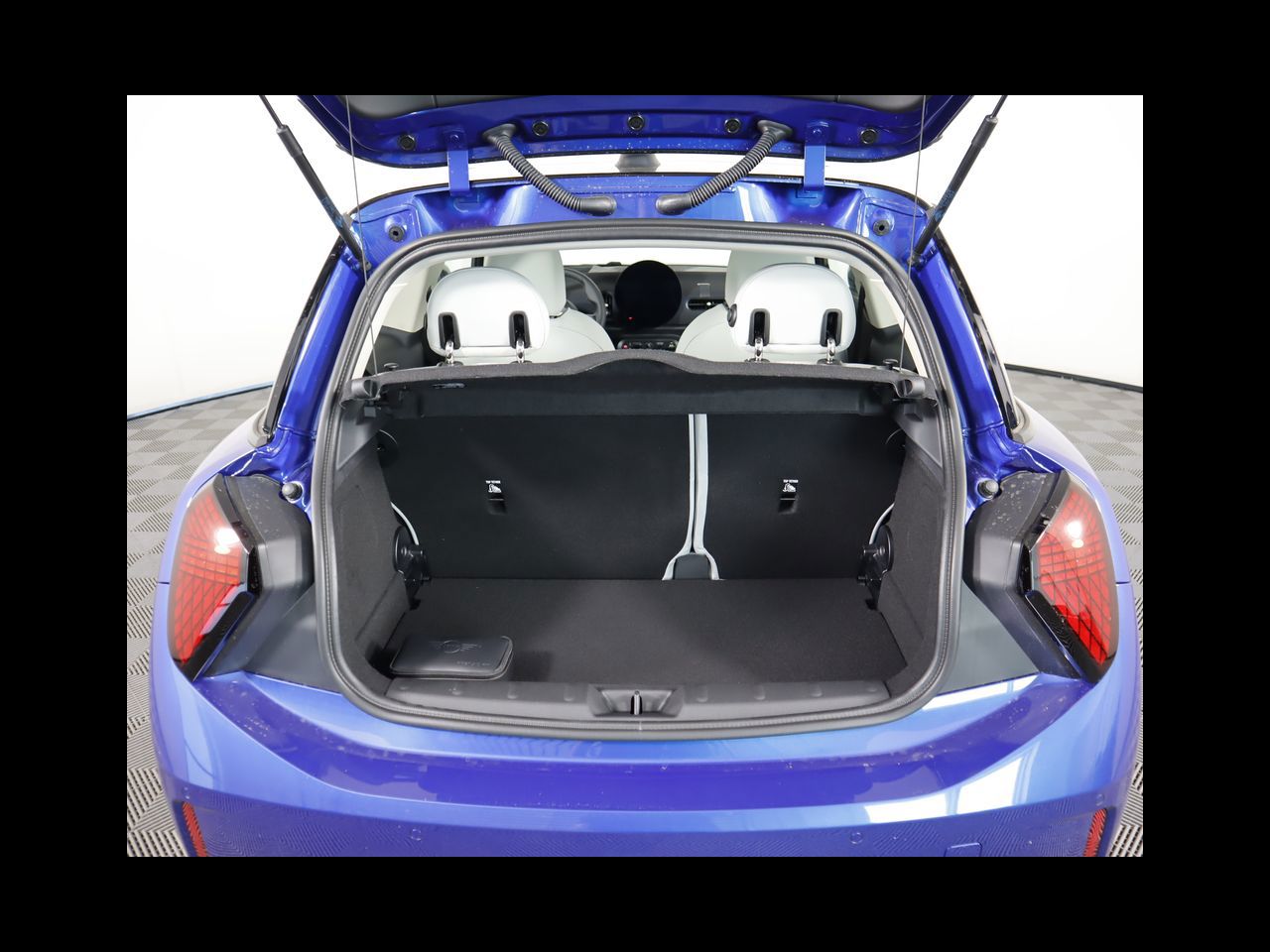 2025 Mini Cooper 2 Door Hardtop Signature photo 24