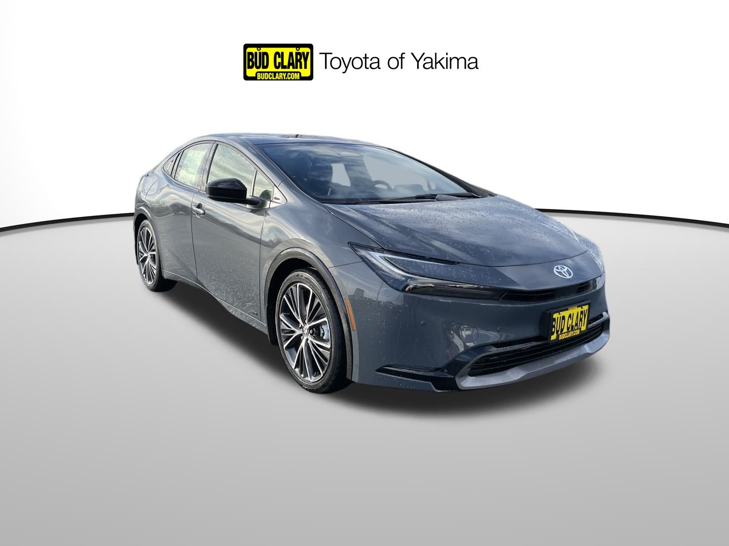 2026 Toyota Prius XLE's photo