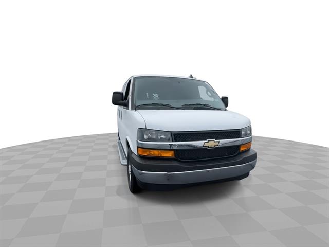 2024 Chevrolet Express Cargo Van 2500 photo 4
