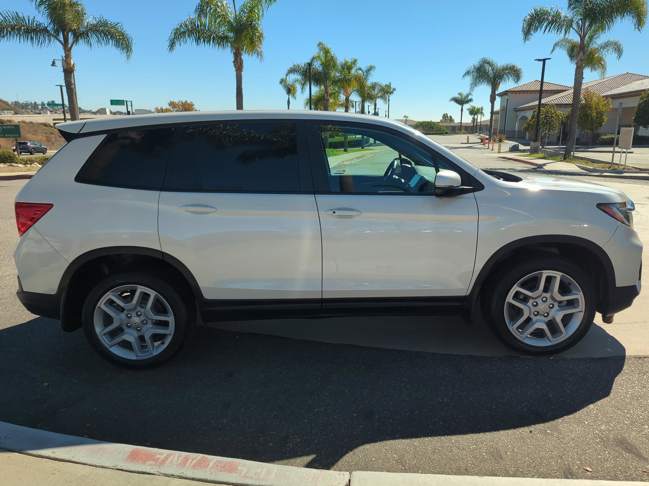 2024 Honda Passport EX-L photo 6