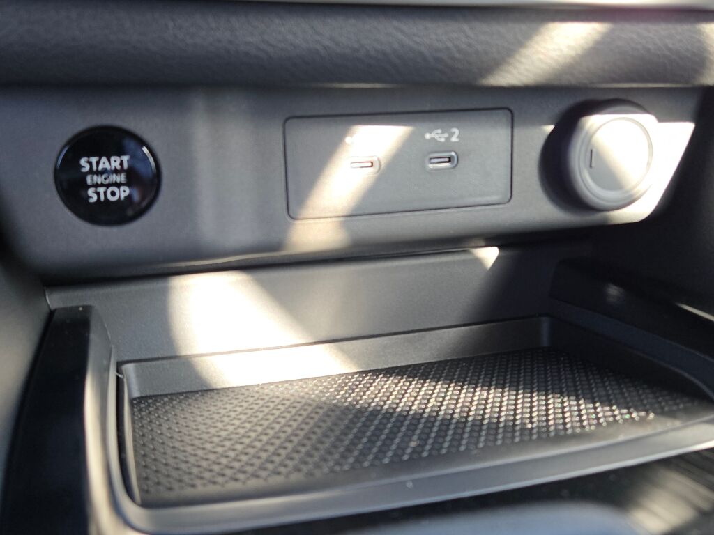2026 Nissan Rogue SV photo 24