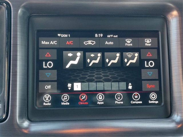 2018 Dodge Challenger SXT photo 15