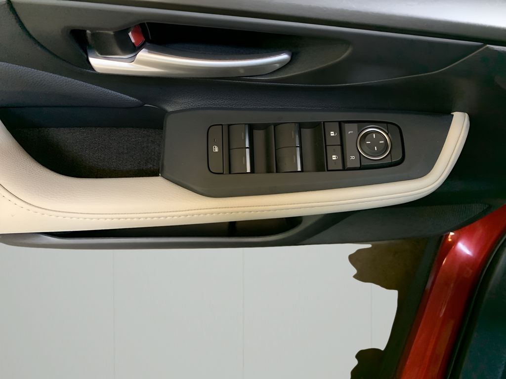 2025 Toyota Grand Highlander XLE photo 8
